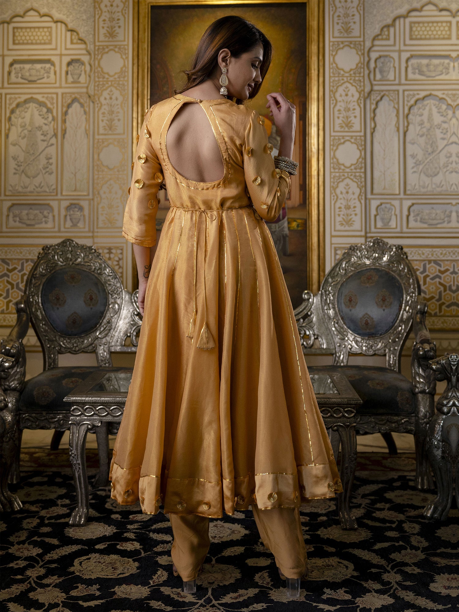 Golden Anarkali Suit Set In Tissue Silk Suti Rang Golden Anarkali Suit Set In Tissue Silk Suti Rang