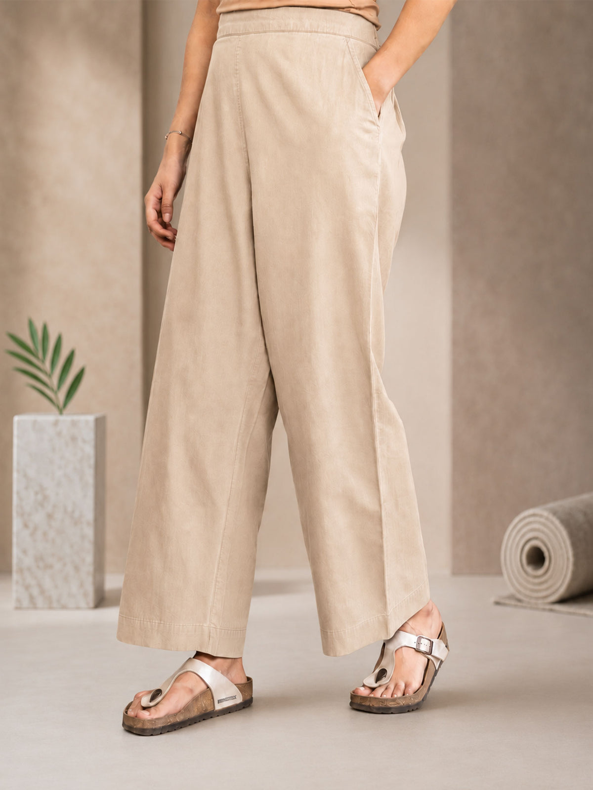 Light Beige Women's Cotton Trouser In Cotton